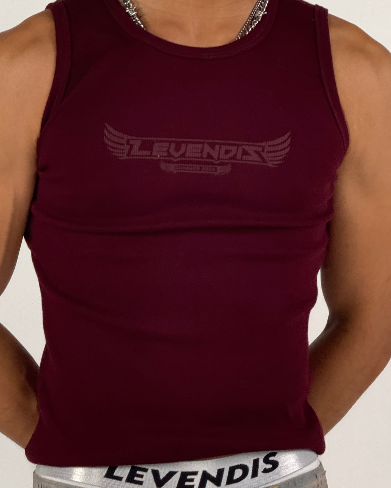 Tank top wine